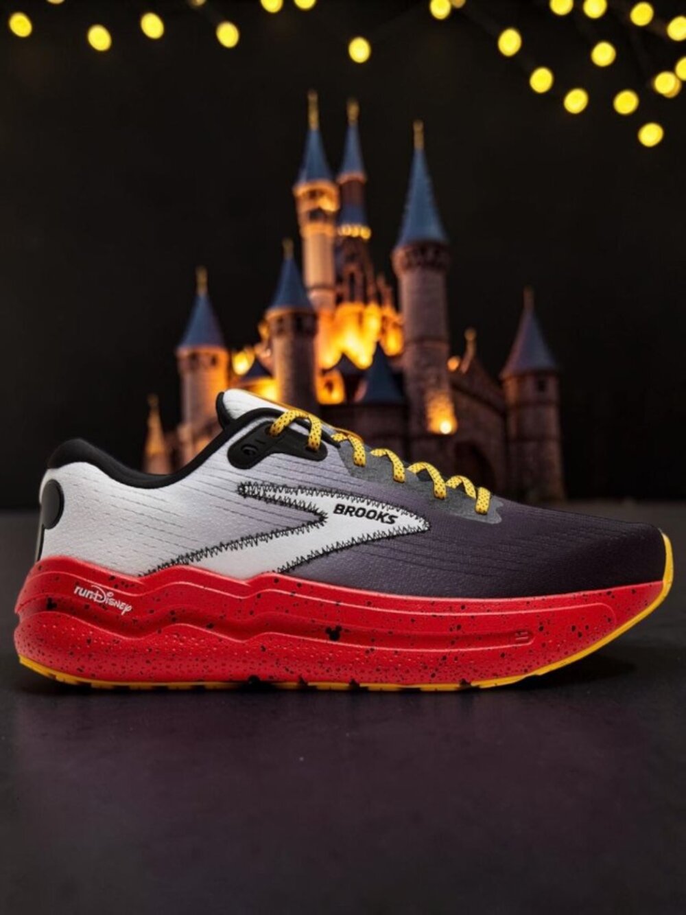 Brooks Ghost Max 2 Mickey Mouse x Disney Black Red Mens Running Shoes (NEW)